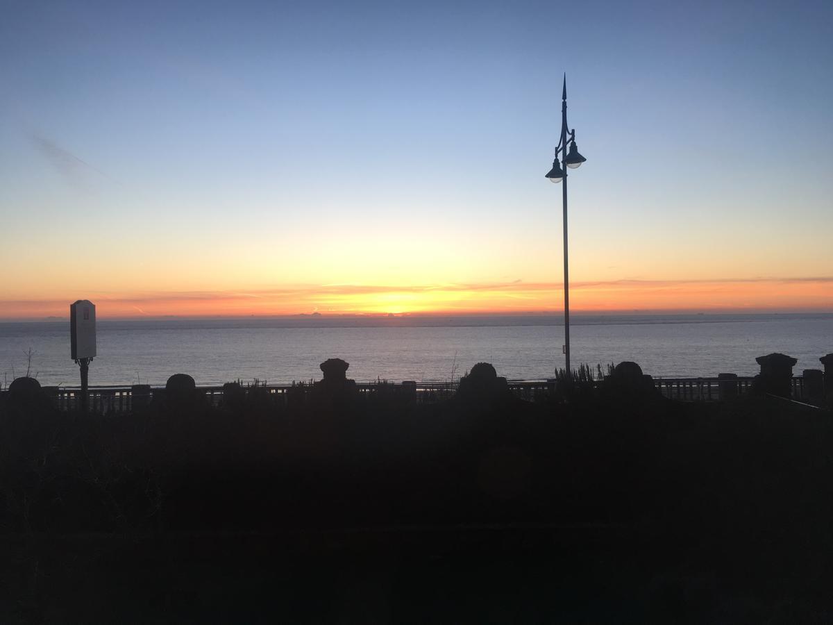 Hotel Victoria Lowestoft Esterno foto